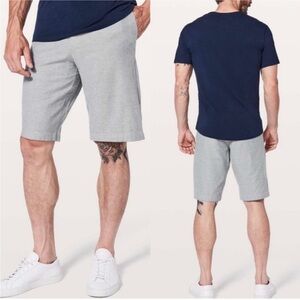Lululemon Commission Short Relaxed *Qwick Oxford 11"
Black‎ / White
